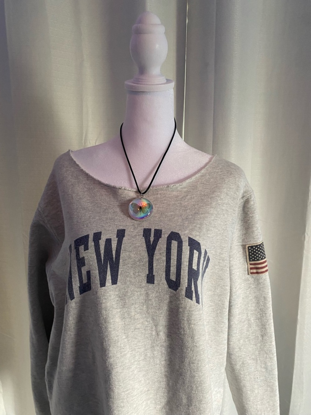 Brandy Melville Gray 'New York' Crewneck with Navy Lettering - Picture 2 of 2